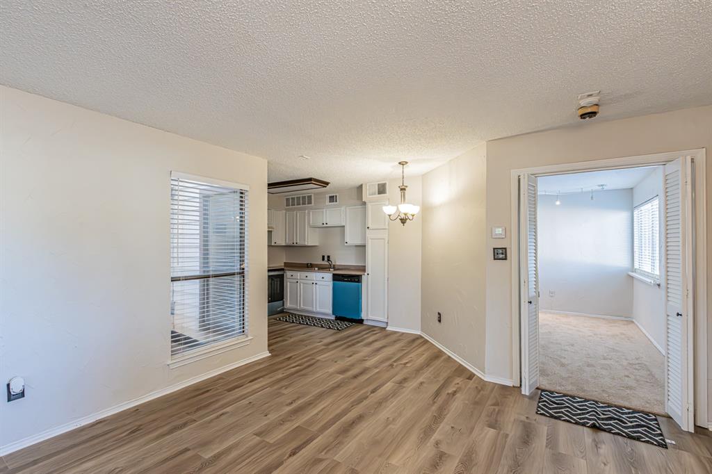 Arlington Oaks Condo - Residential