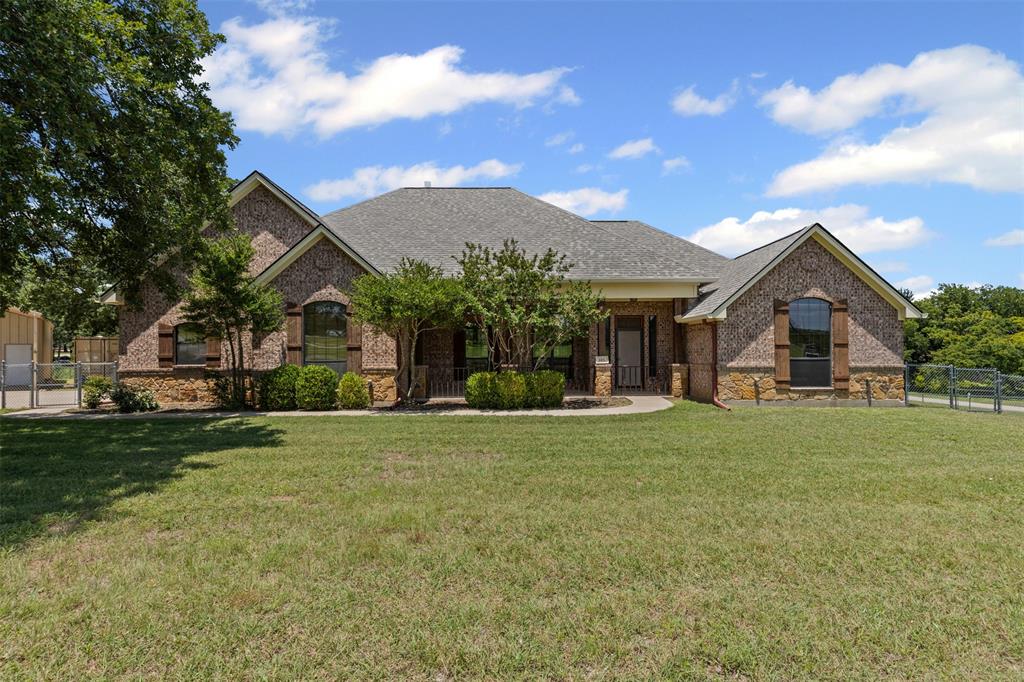 103 Hedges Circle
