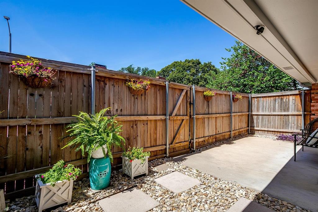 Indian Crk #2 Condo - Residential Lease