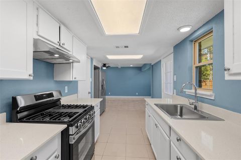 Tiny photo for 301 Suzanne Street, Palmer, TX 75152 (MLS # 21101159)