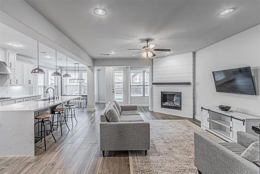 Bridges AT Las Colinas Ph 1b - Residential