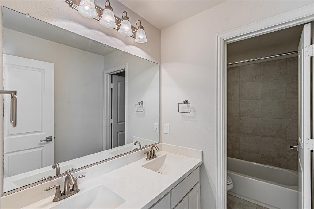 Bridges AT Las Colinas Ph 1b - Residential