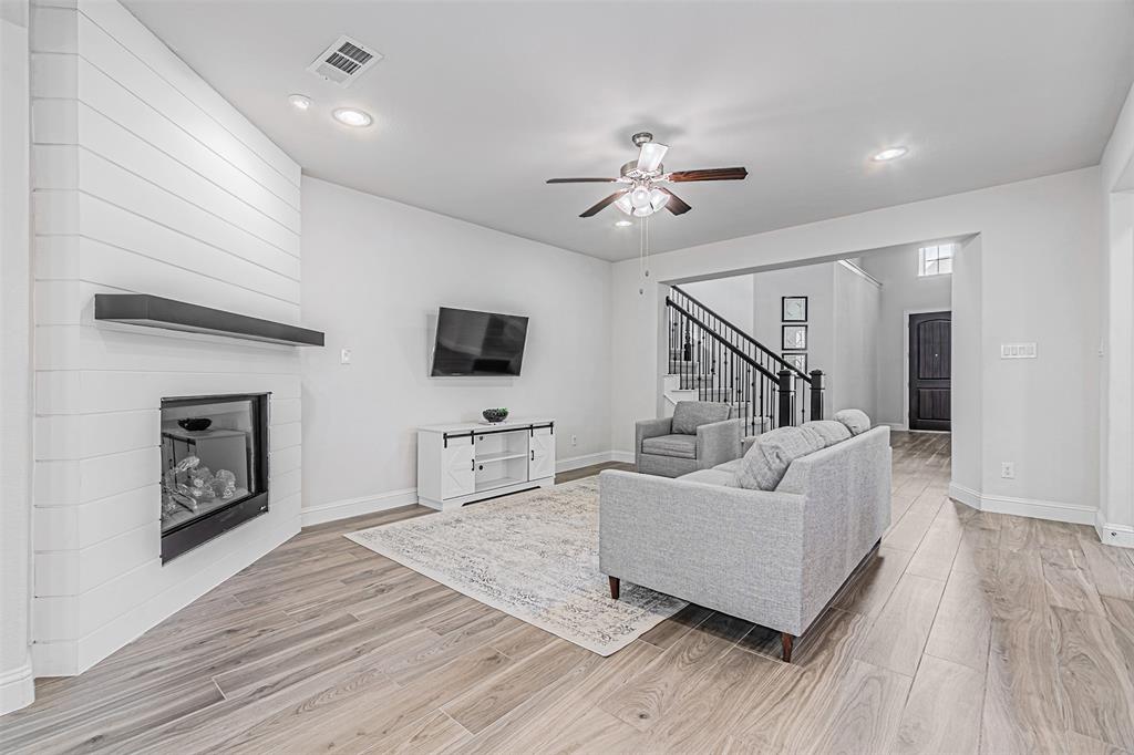 Bridges AT Las Colinas Ph 1b - Residential