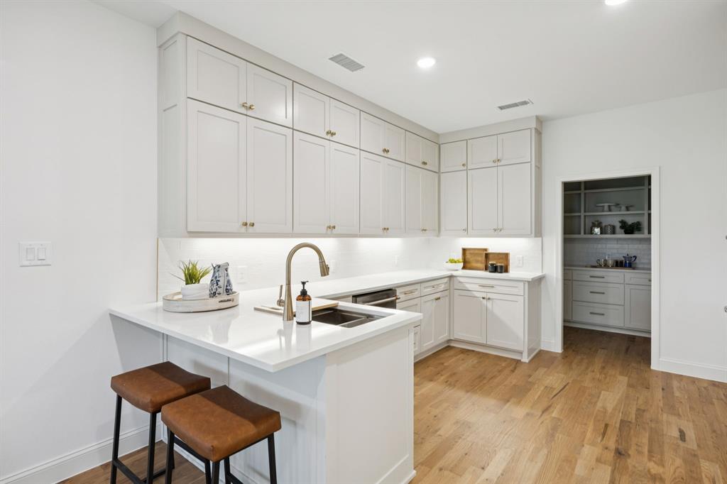 Carriage Square - Residential