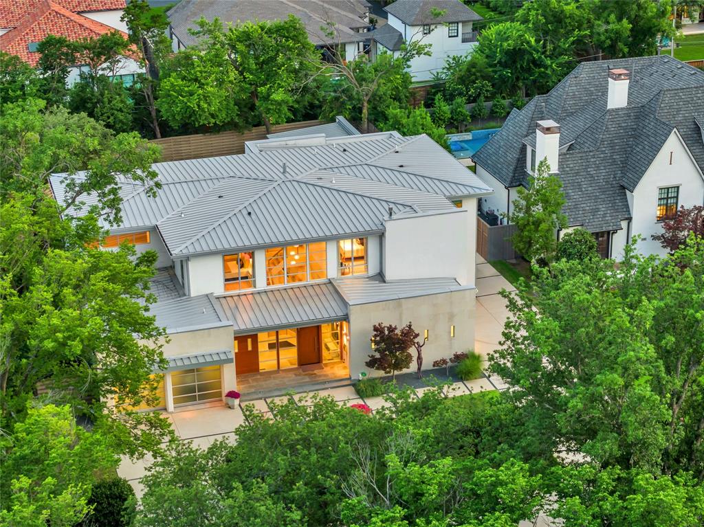 6446 Prestonshire Lane