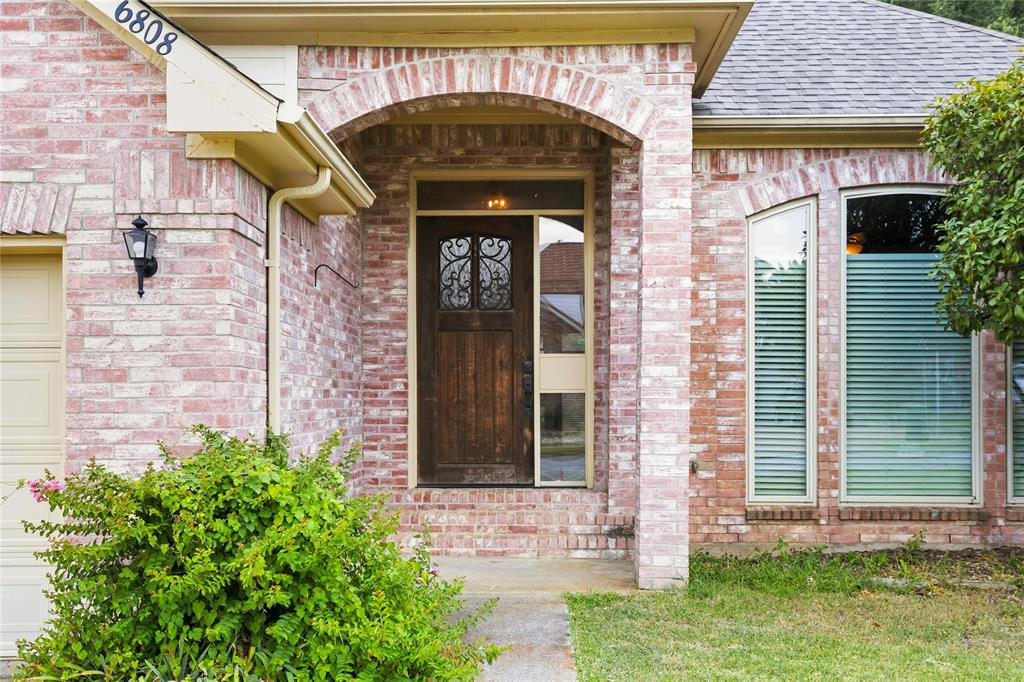 6808 Greenleaf Drive