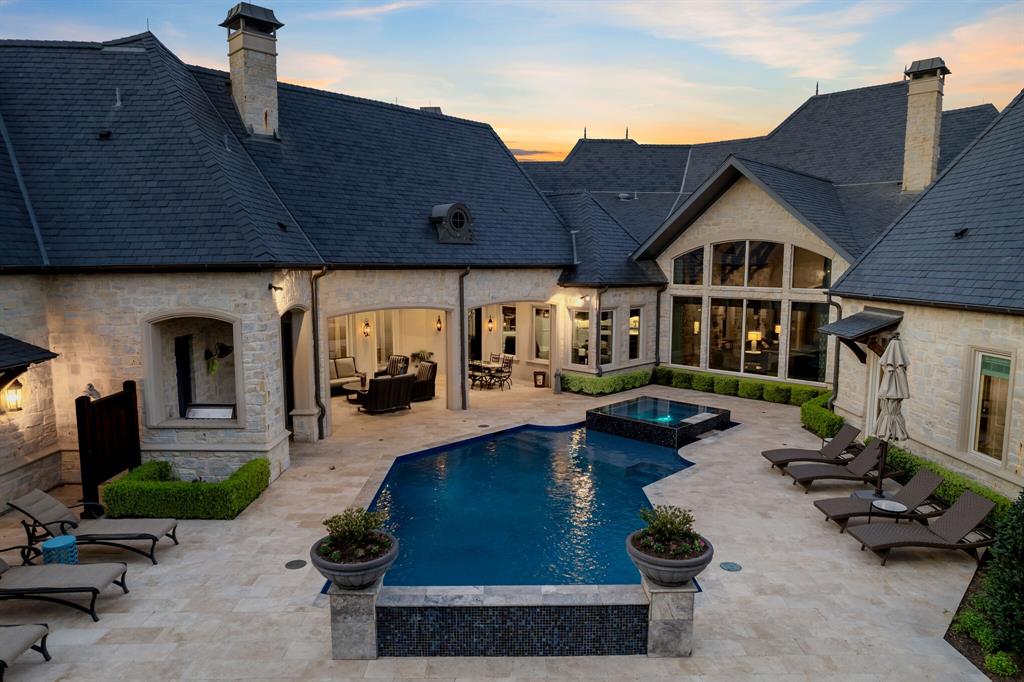 6615 Bluffview Drive