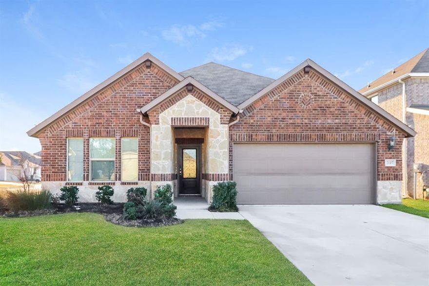 Summer Special! Move in by July 31st and YOU choose what works best for you! Get $600 off your first full month’s rent OR have your concession equally divided across the first full six months of a 12-month lease.

This inviting 4-bedroom 3-bathroom home is move-in ready. Entertain guests in the open concept living space with LVP flooring extending from the front entryway into the main living space. Enjoy prepping meals in the kitchen with beautiful white cabinetry, tile backsplash, a center island & matching stainless appliance. Each bedroom features generous closet space. Relax in the primary bedroom boasting an oversized closet & an en suite bathroom.

Deposit determined by credit score. Applicant to verify school. Renter insurance is required. Landscaping and pest control are Tenant responsibilities. The property allows self-guided viewing without an appointment.