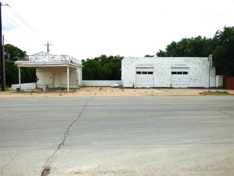 508 E 8th Street Cisco TX 76437