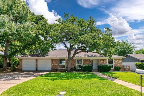 A home in Hurst