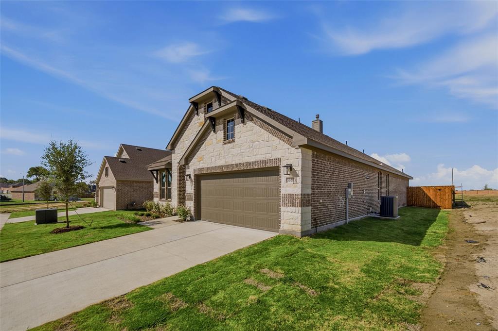 3007 Leopard Lane
