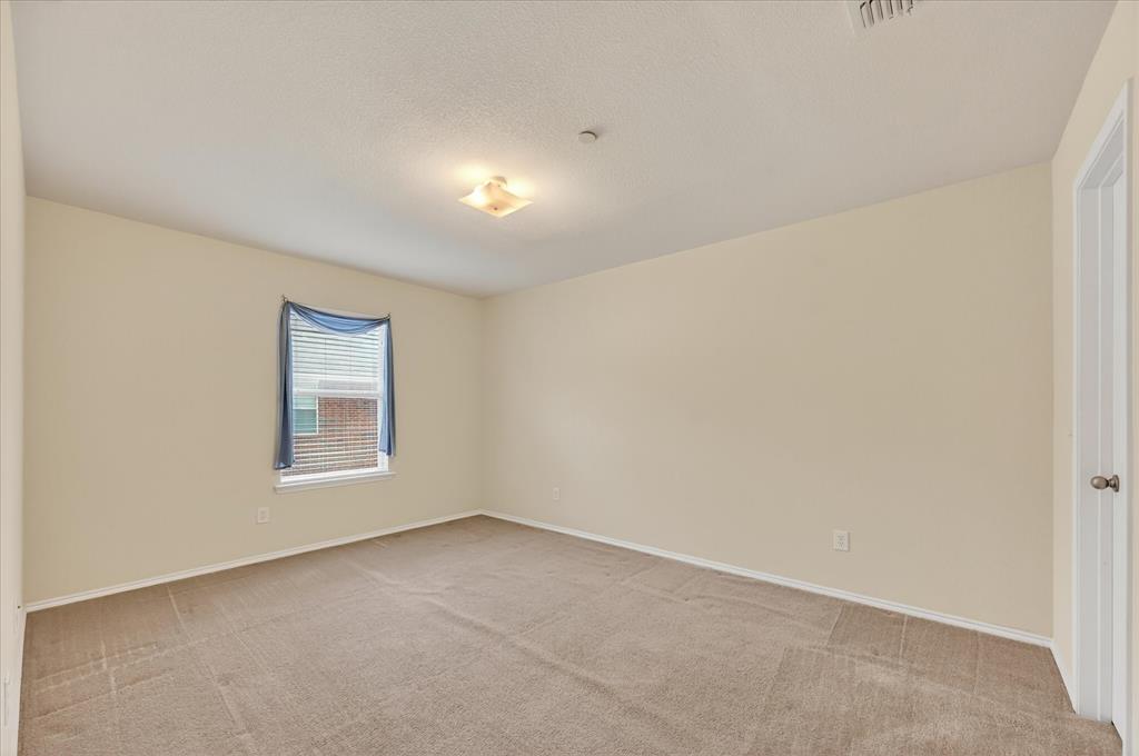 Pasquinellis Village On The Green - Residential