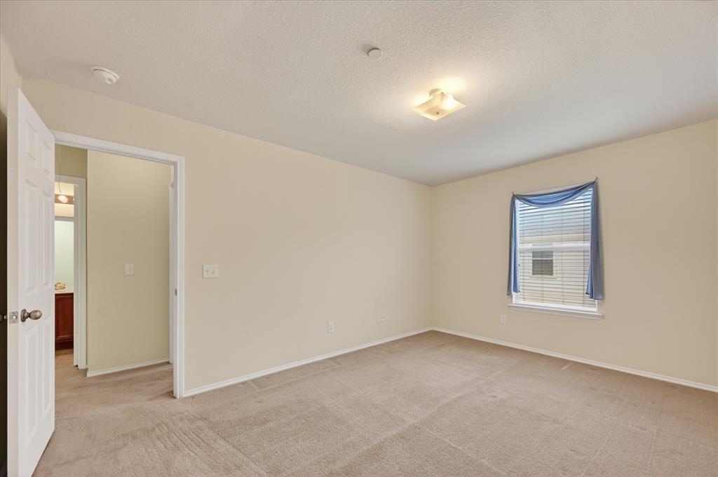 Pasquinellis Village On The Green - Residential