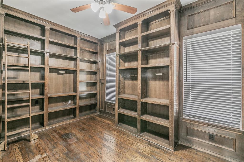 Deerwood Park Add - Residential