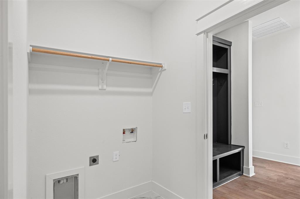 Adalie Oaks Subdivisio - Residential