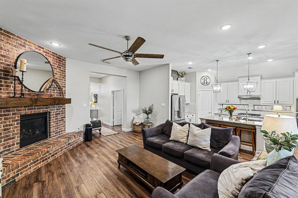 3822 Chicory Court
