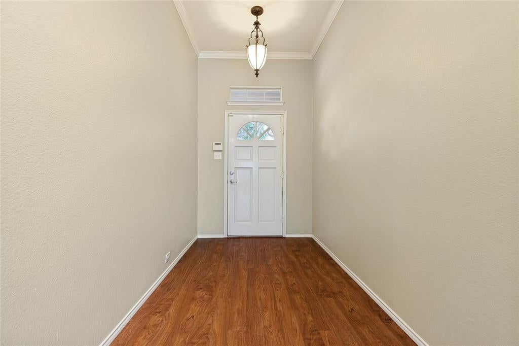 1233 Miller Lane