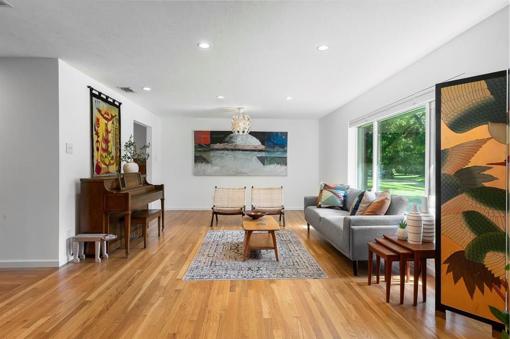 2677 Heatherwood Drive