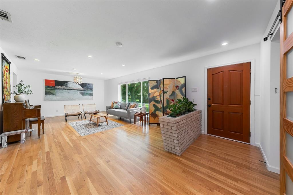 2677 Heatherwood Drive
