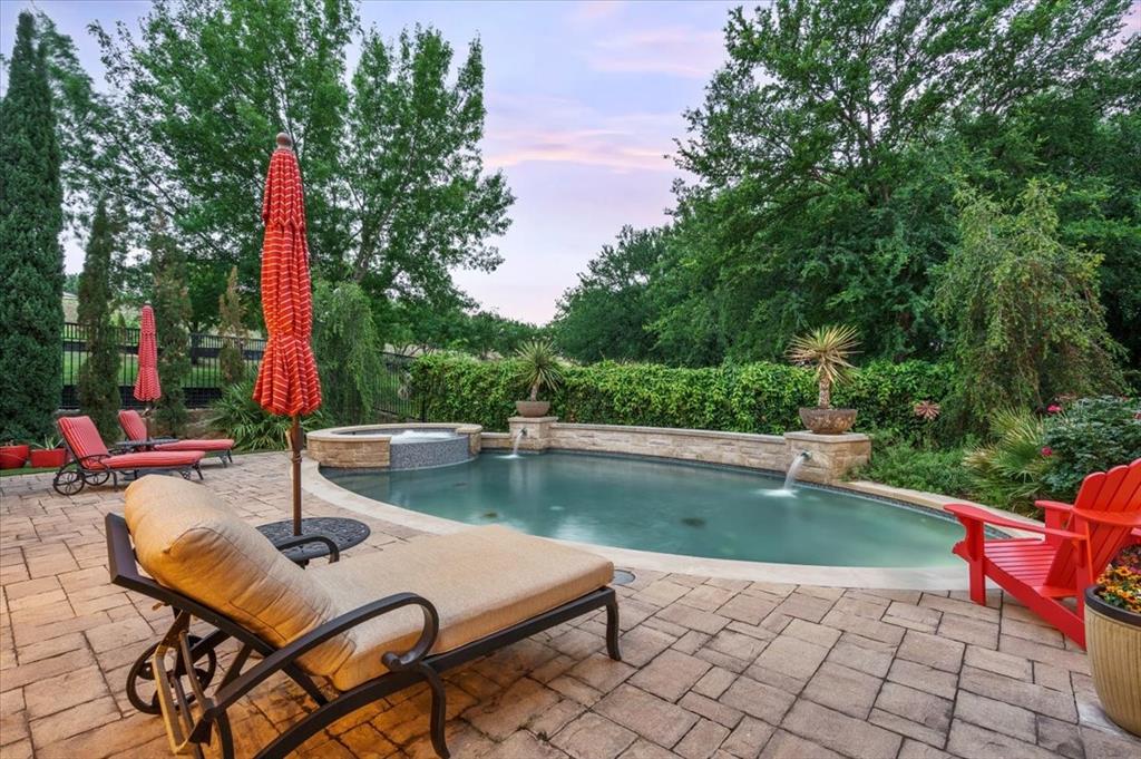 2504 Silver Table Drive