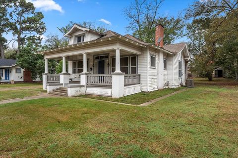 A home in Pittsburg