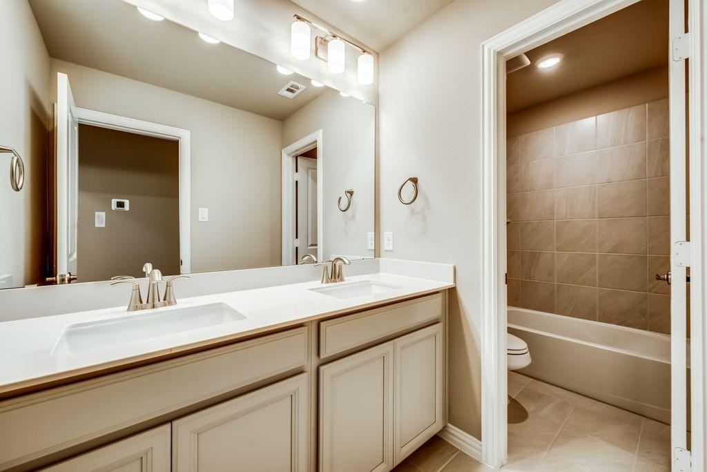 Oak Grv - Residential Lease