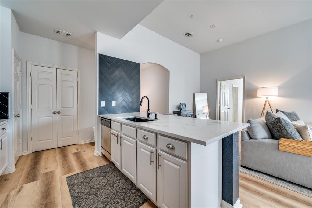 Villas Of Westridge - Residential