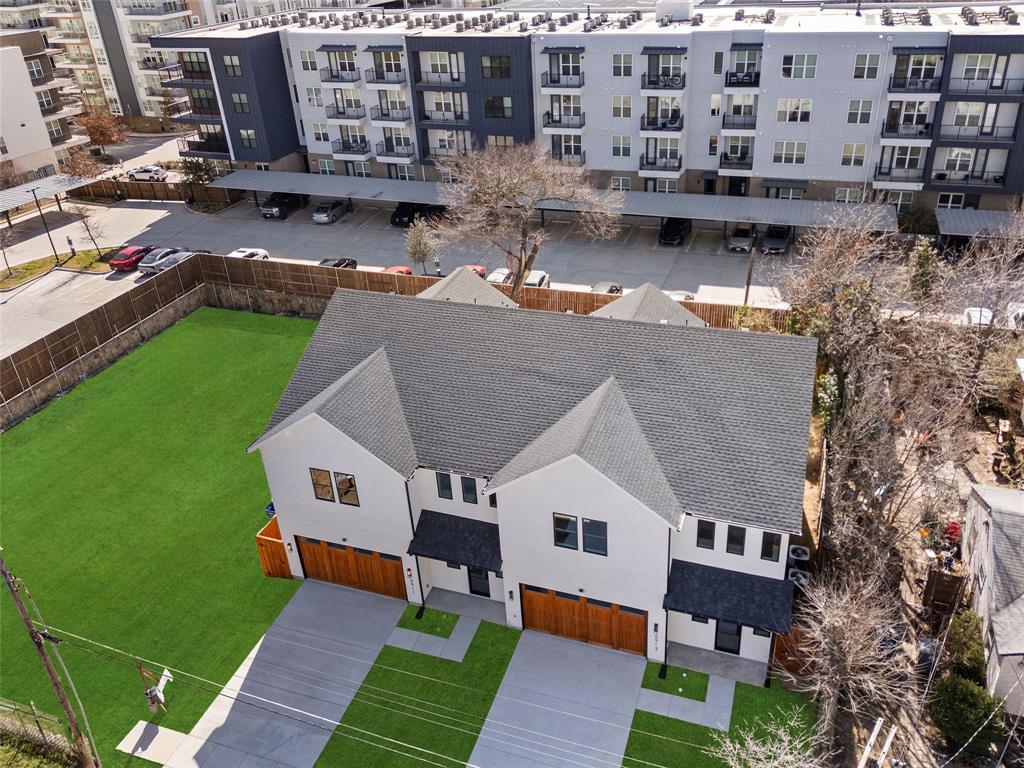 6911 & 6913 Mohawk Drive