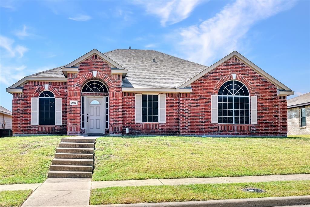 Photo of 2052 Pecan Creek Drive, Mesquite, TX 75181 (MLS # 21082338)