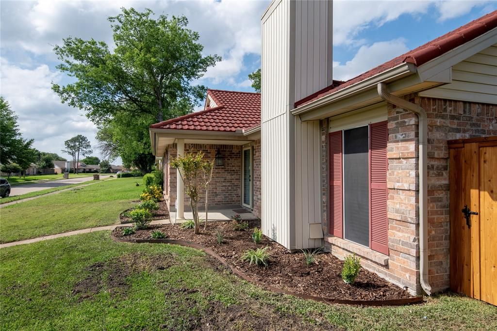 Photo of 4216 Wayfaring Street, Mesquite, TX 75150 (MLS # 21247013)