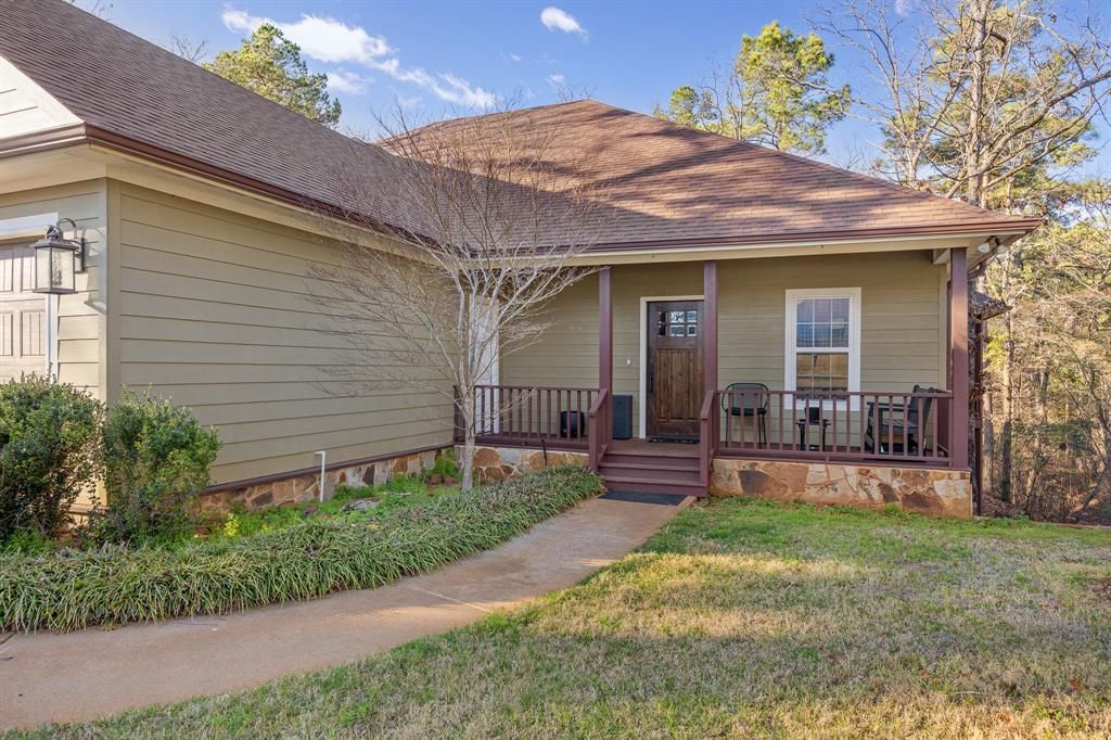 Photo of 16924 Easy St, Flint, TX 75762 (MLS # 21215221)