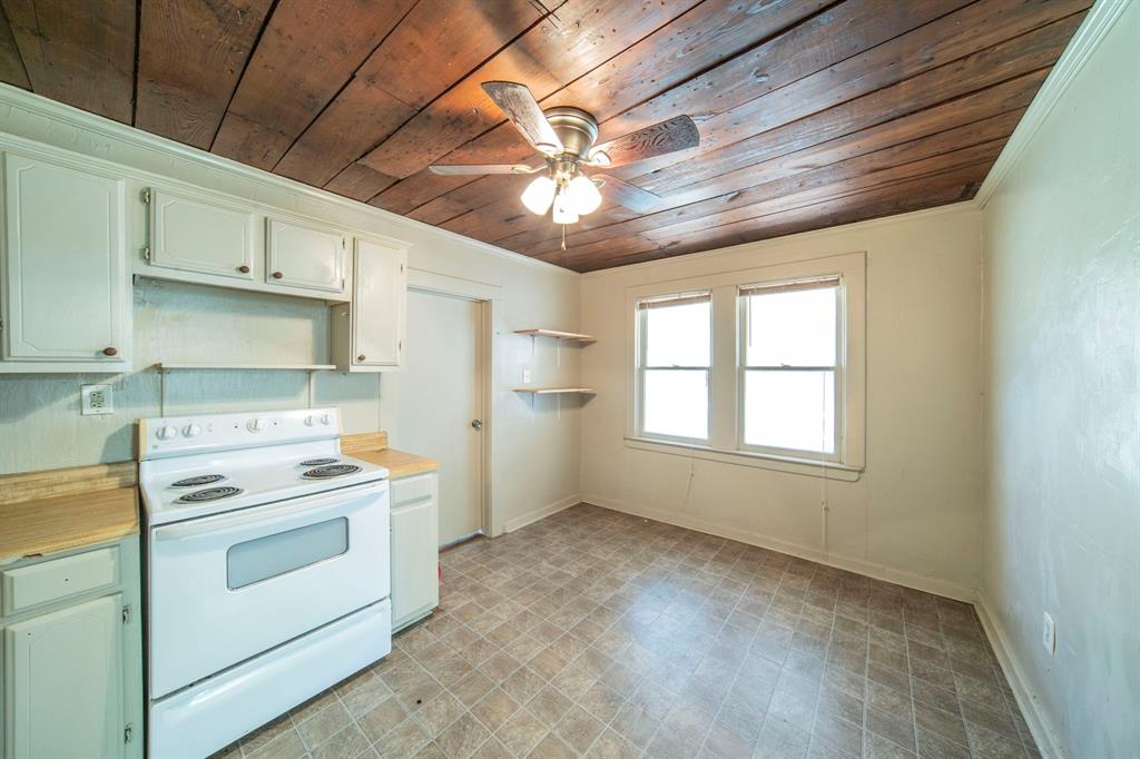 608 W Bridge Street W