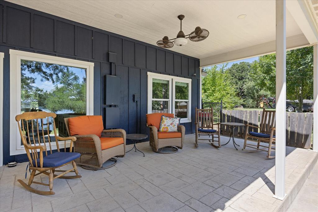 Sealey Ridge - Residential
