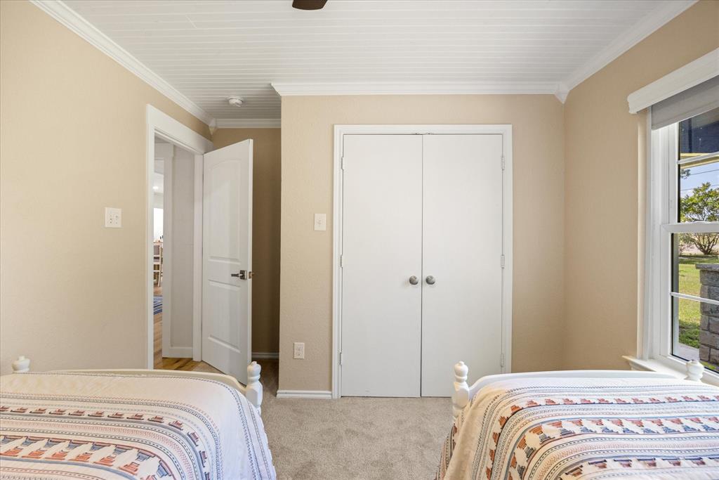 Sealey Ridge - Residential