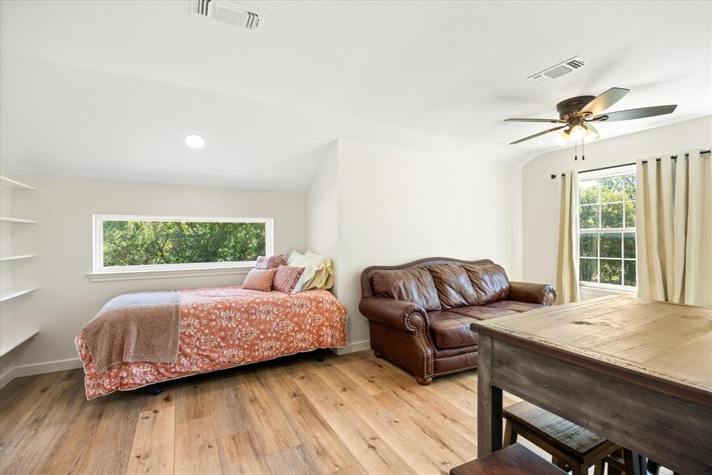 Sealey Ridge - Residential