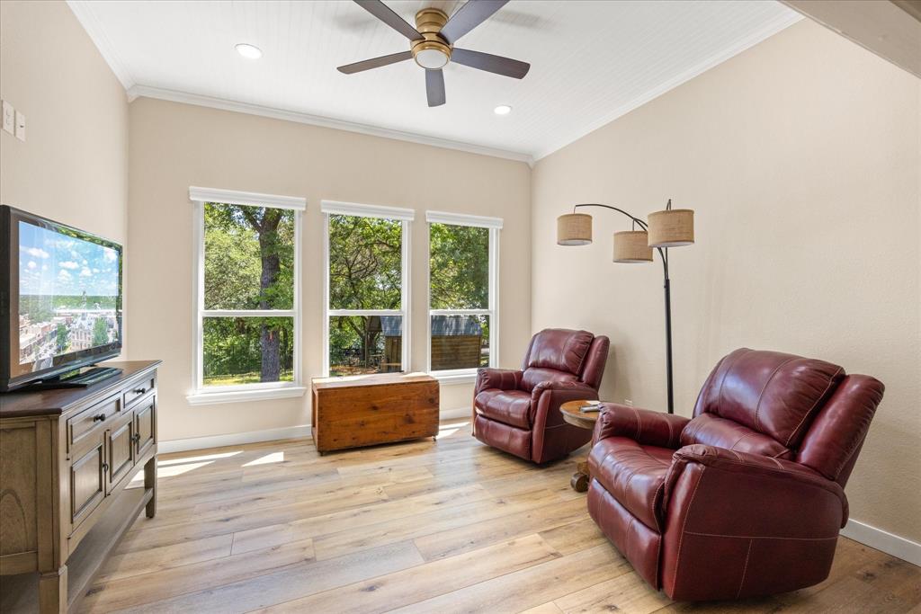 Sealey Ridge - Residential