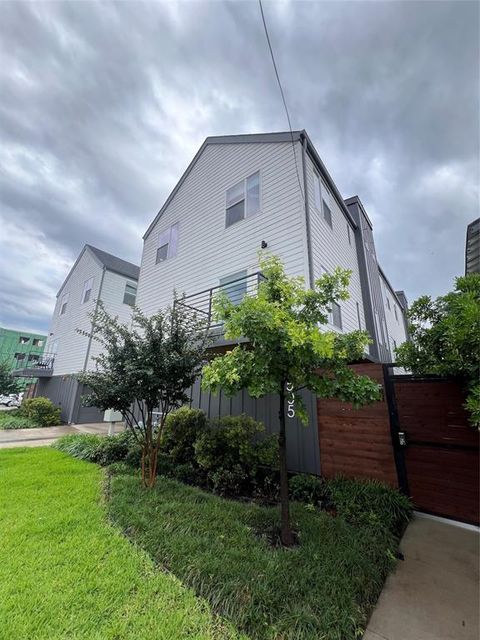 1505 N Garrett Avenue 204 Dallas TX 75206