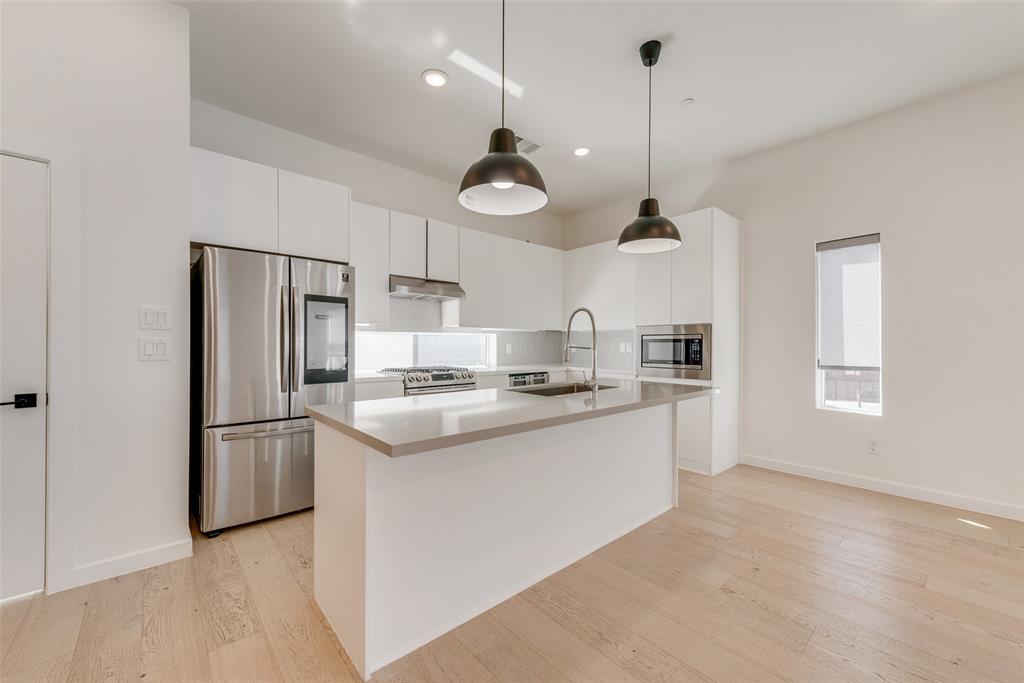 1505 N Garrett Avenue 204