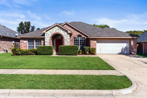 Photo of 6507 Watch Hill Court, Arlington, TX 76002 (MLS # 21375789)
