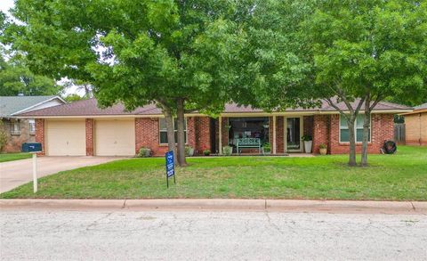 1525 N Pioneer Drive, Abilene, TX 79603 - #: 20701164
