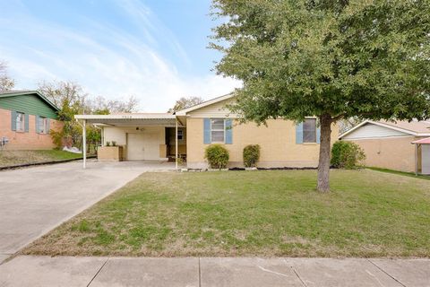 7924 Chaparral Drive White Settlement TX 76108