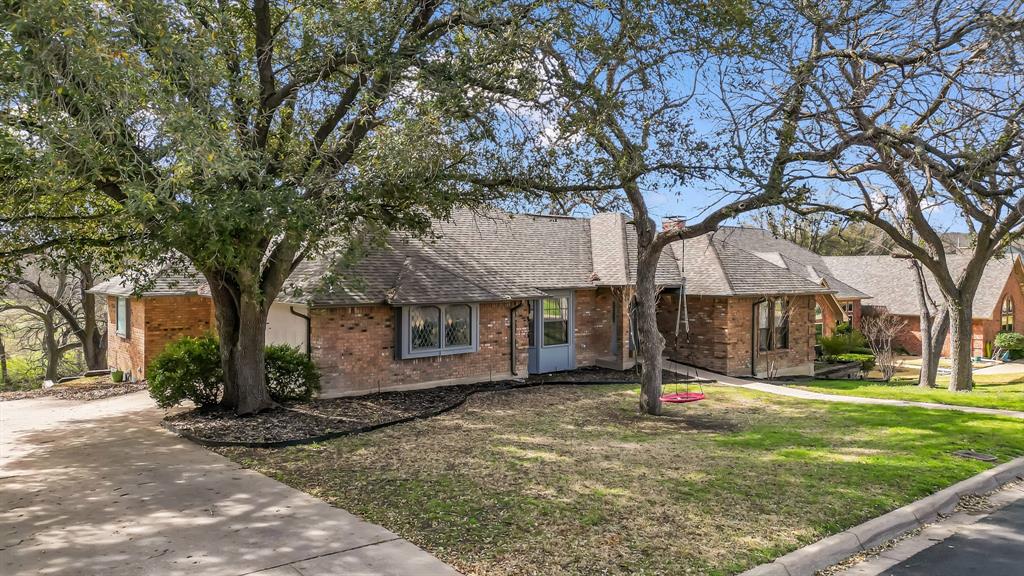 11817 Blue Creek Drive