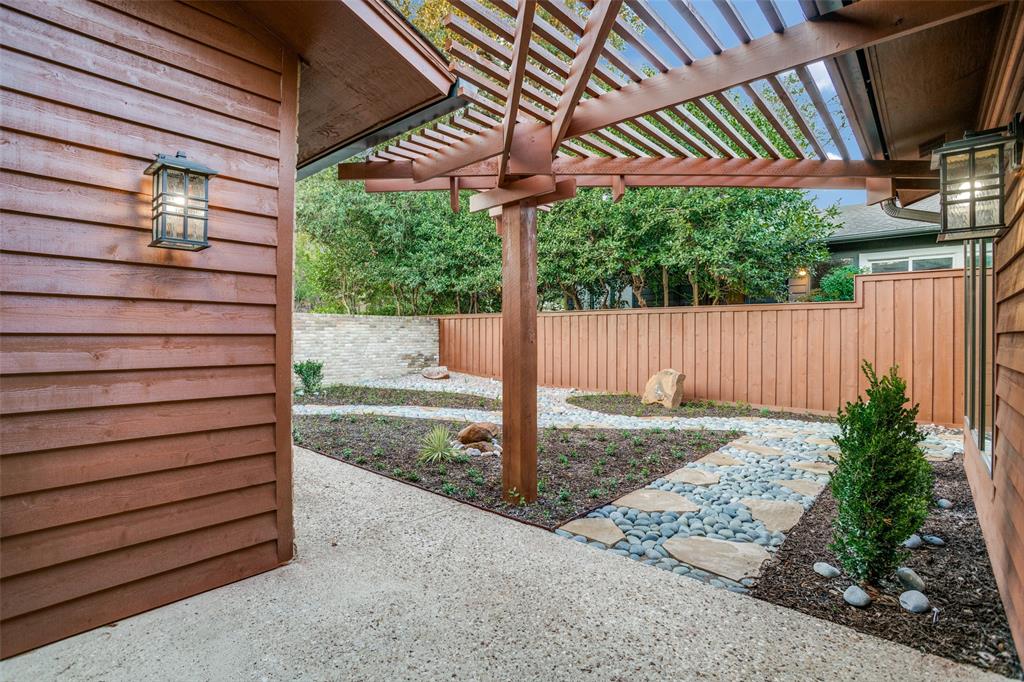 Crest Meadow Estates - Residential Lease