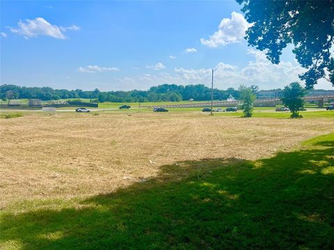 101 Gerault RDE (FM2499) Road Flower Mound TX 75022
