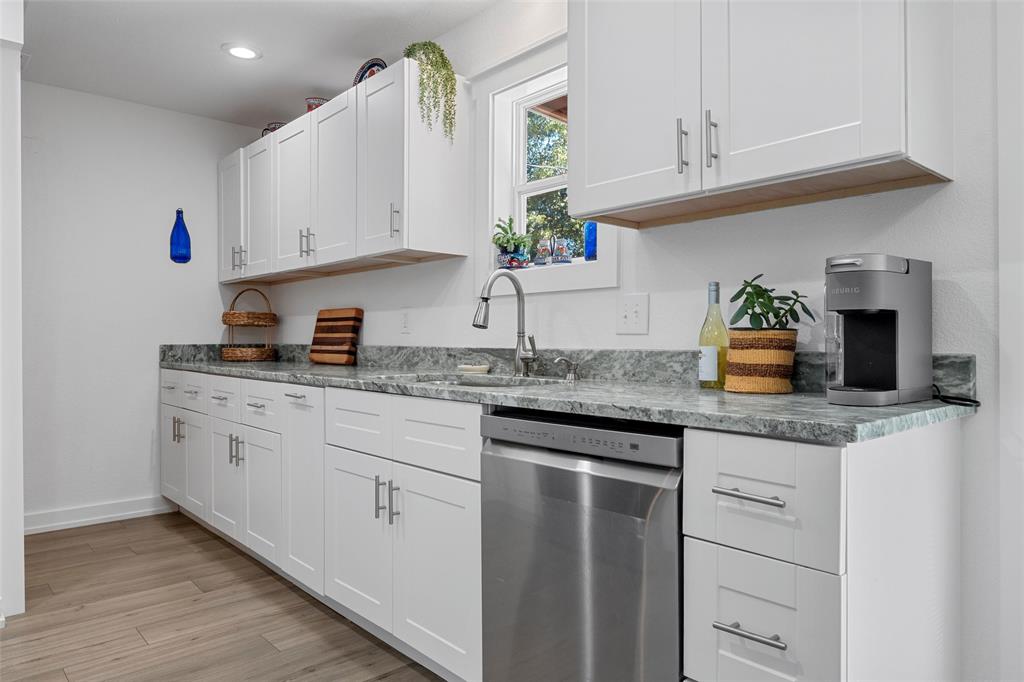 A K ANDERSON - Residential