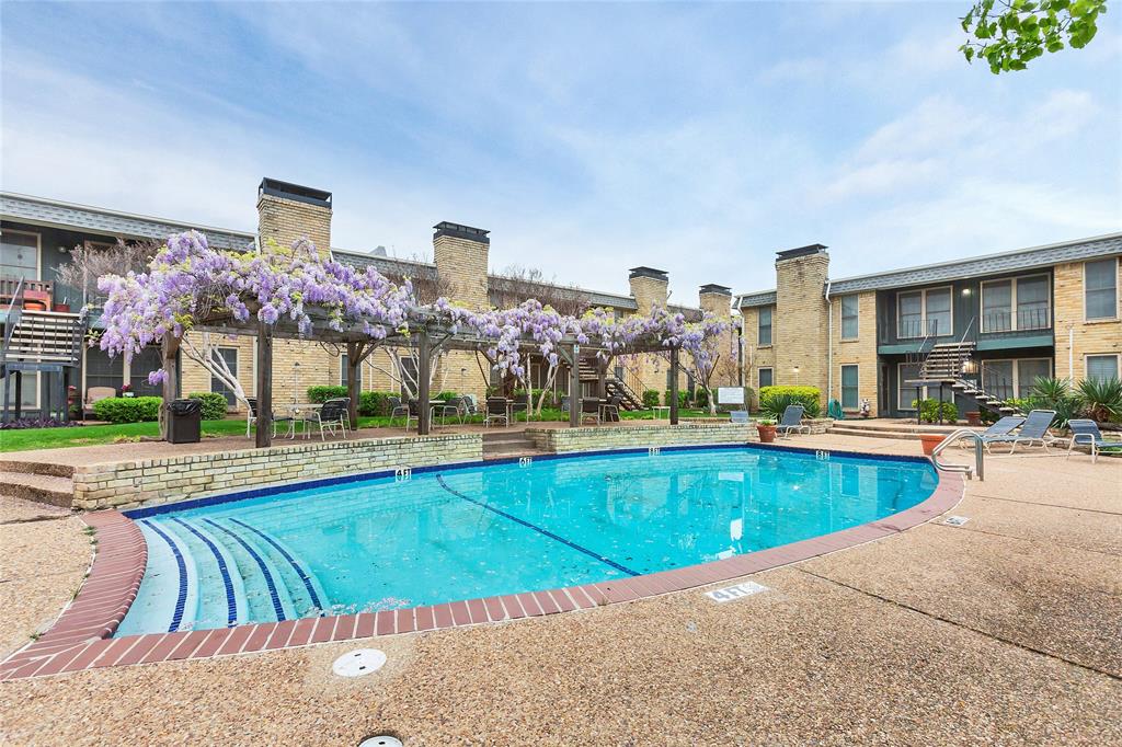 Park Meadow Condo - Residential