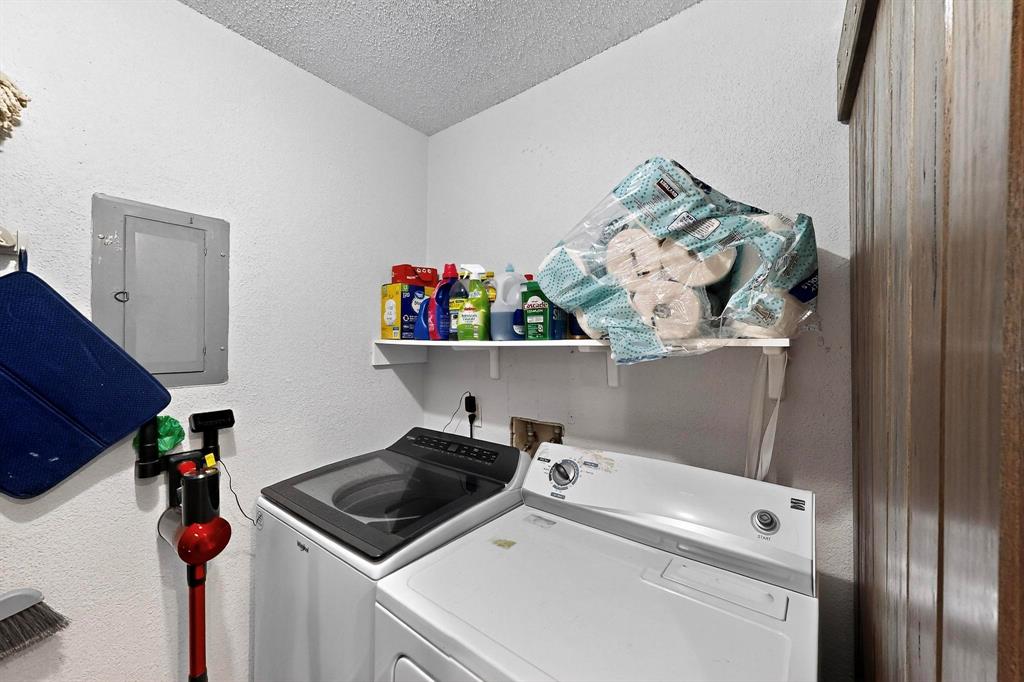 Creekbend Condo Ph 01-06 - Residential