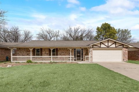 433 E Taylor Street, Keller, TX 76248 - #: 20872393