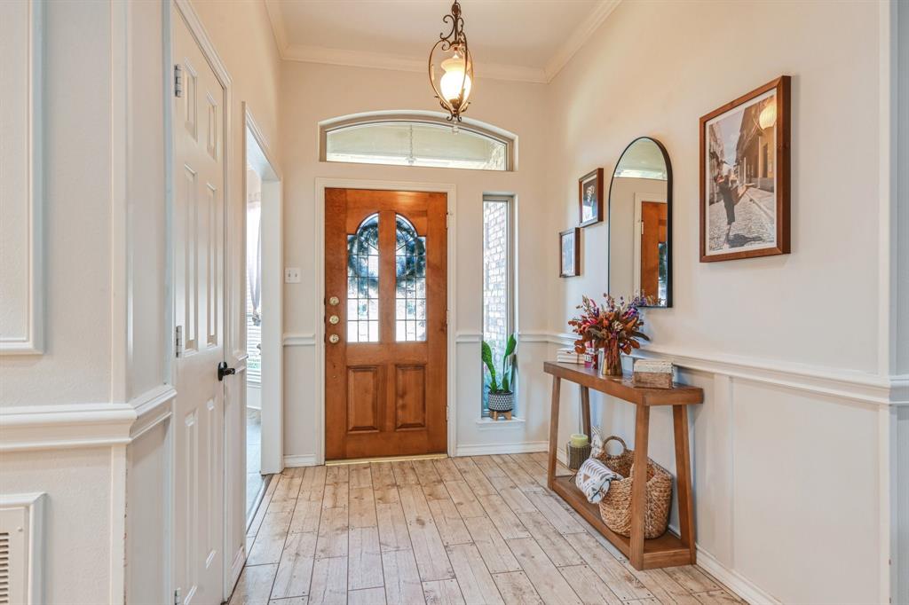 1807 Valley View Drive