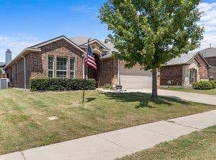 Photo of 1512 Greenbrier Drive, Van Alstyne, TX 75495 (MLS # 21366263)